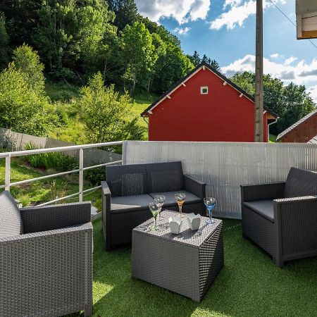 Stunning 4-Bed House In La Bourboule Vila Exterior foto